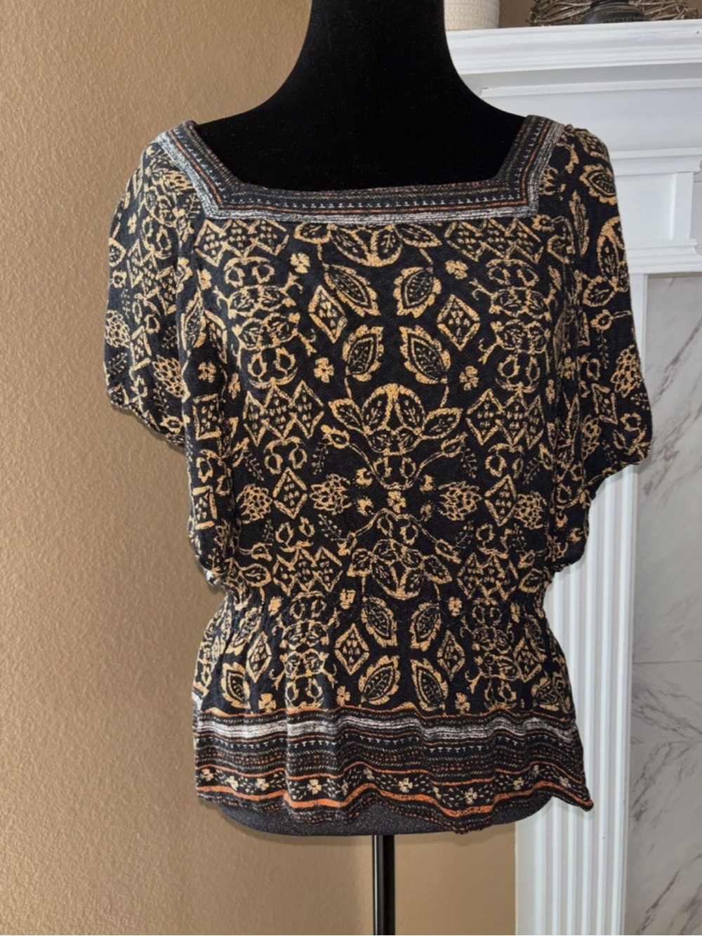 Democracy black and orange patterned top with a boho vibe Size XS #boho - Picture 1 of 7